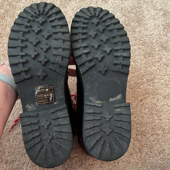 Leopard Shiny Faux Leather Boots - Picture 7 of 7